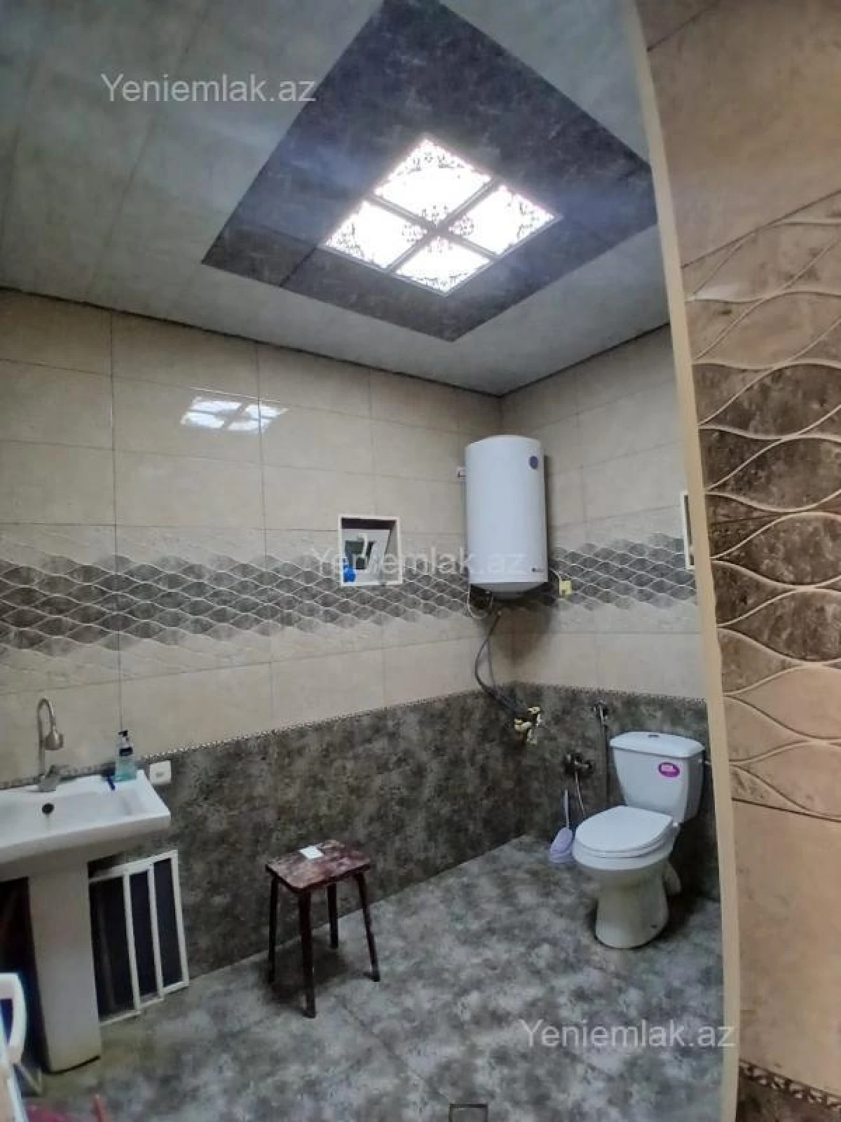 Satılır 4 otaqlı həyət evi 124 m²