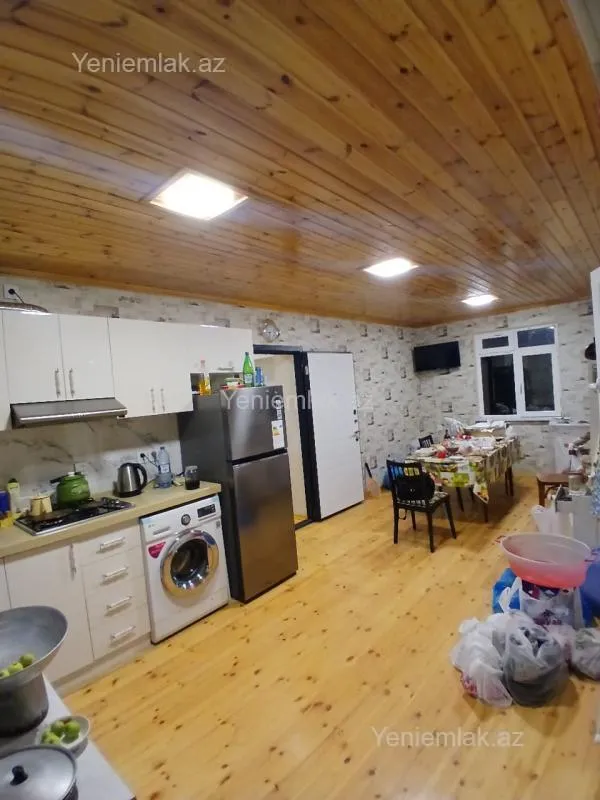 Satılır 4 otaqlı həyət evi 124 m²