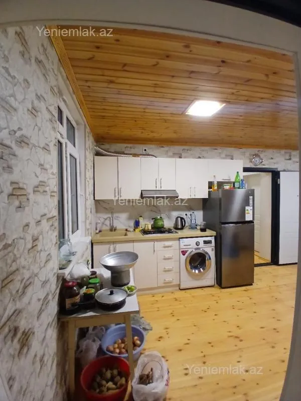 Satılır 4 otaqlı həyət evi 124 m²