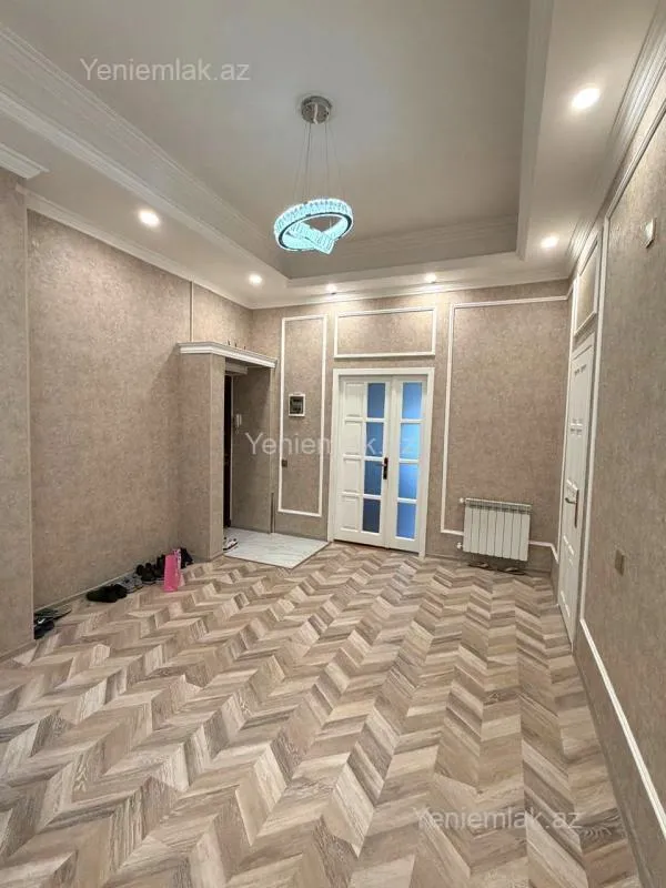 Satılır 3 otaqlı yeni tikili 155 m²
