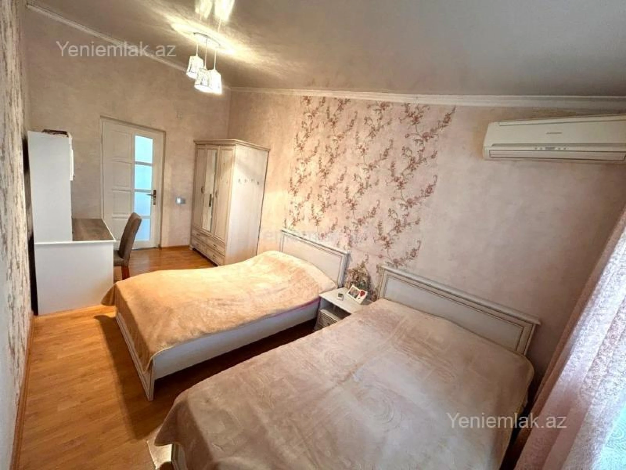 Satılır 3 otaqlı yeni tikili 155 m²