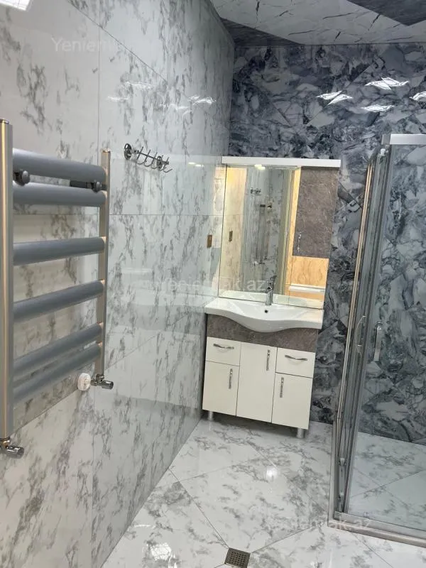 Satılır 4 otaqlı yeni tikili 150 m²