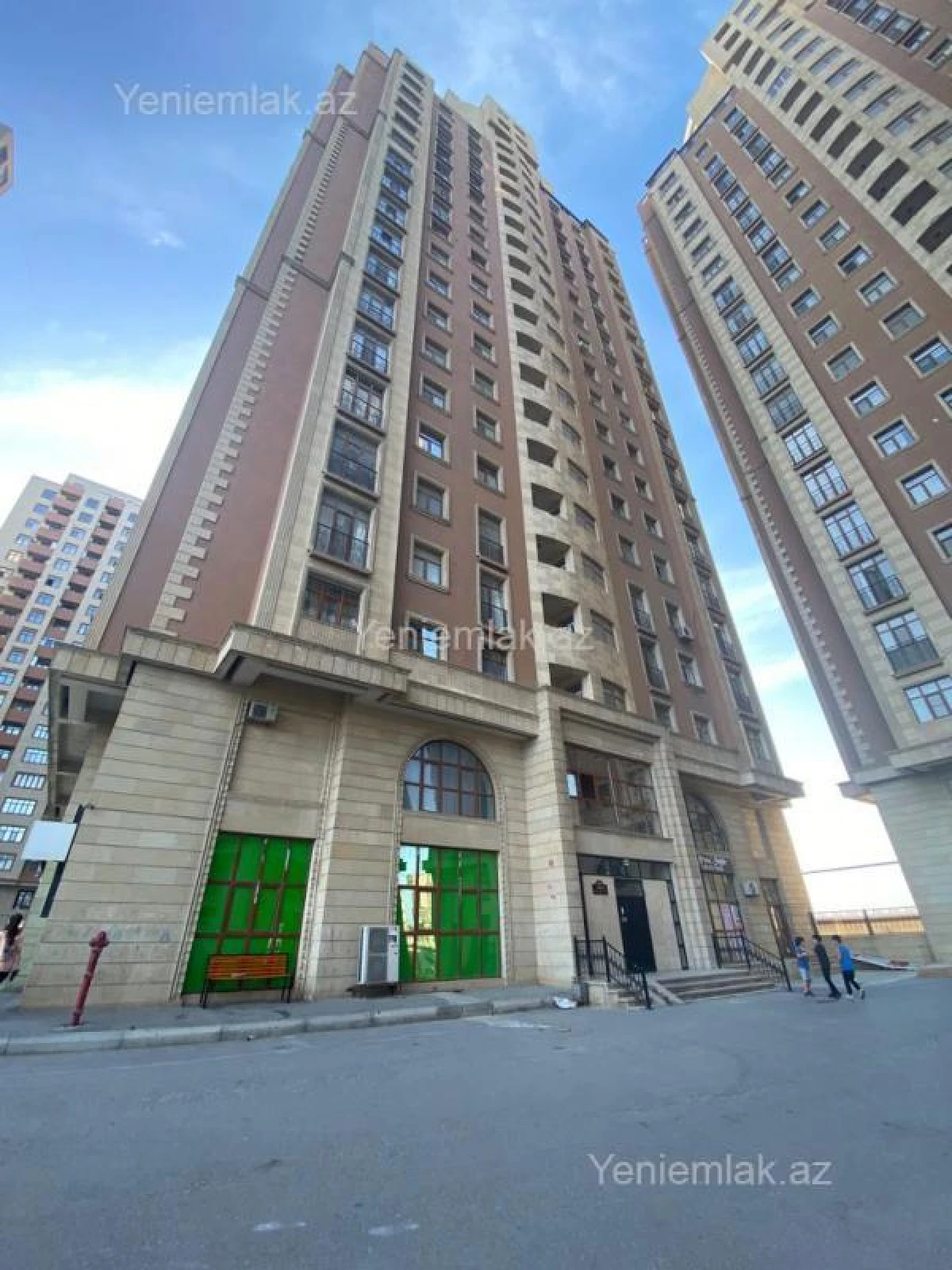 Satılır 4 otaqlı yeni tikili 150 m²