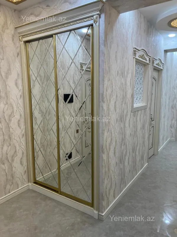 Satılır 4 otaqlı yeni tikili 150 m²