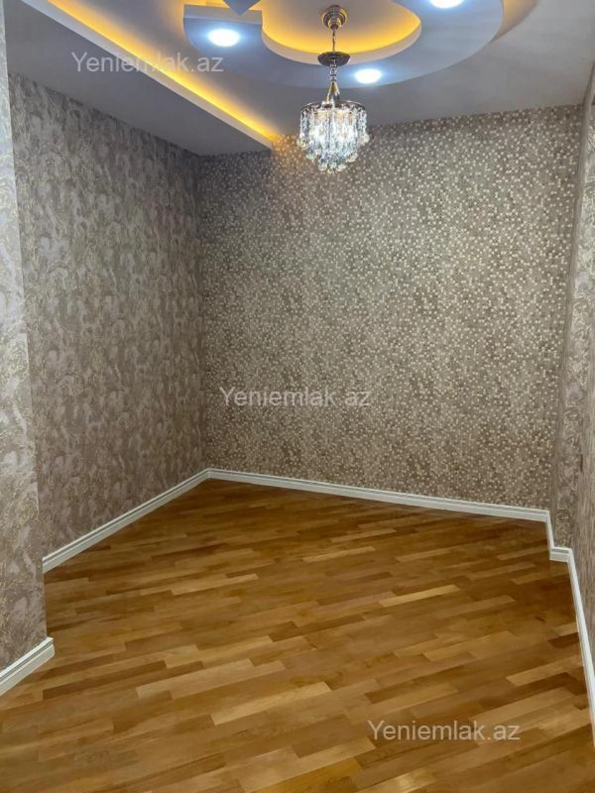 Satılır 4 otaqlı yeni tikili 150 m²