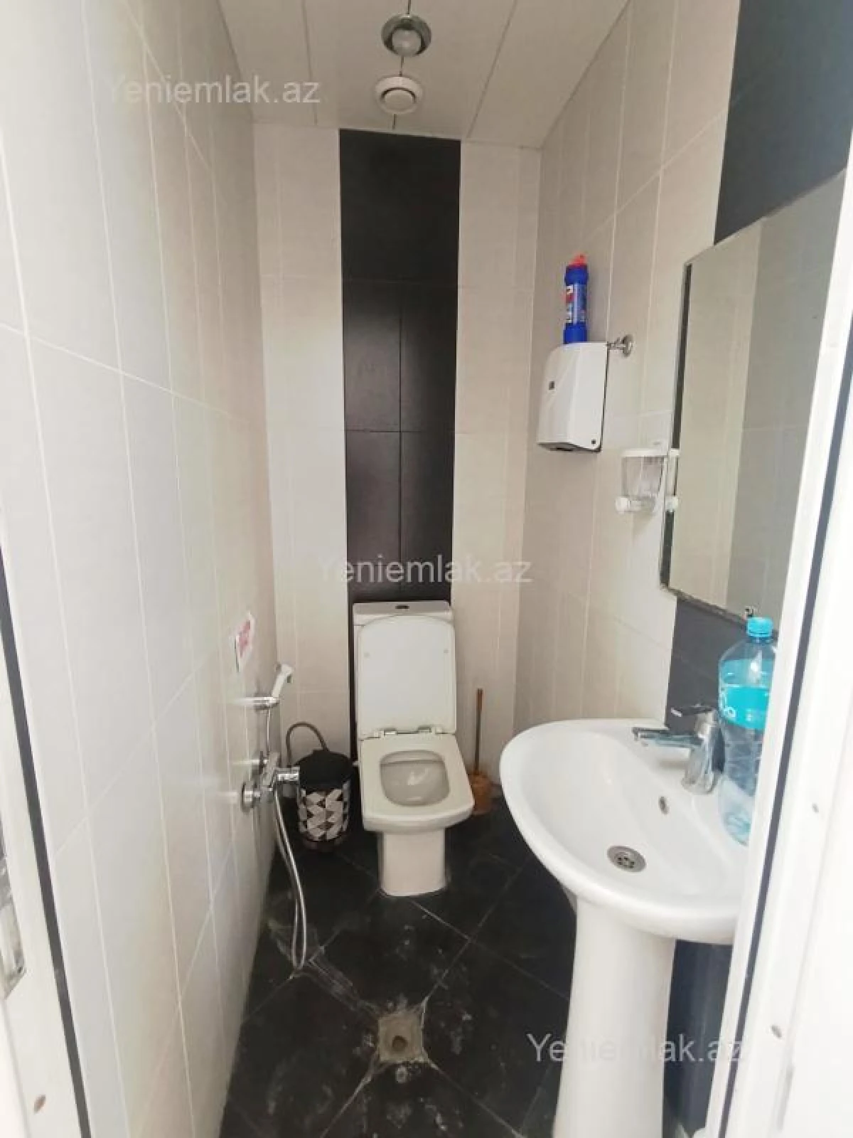 Kirayə verilir 1 otaqlı obyekt 218 m²
