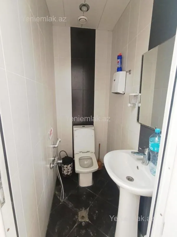 Kirayə verilir 1 otaqlı obyekt 218 m²