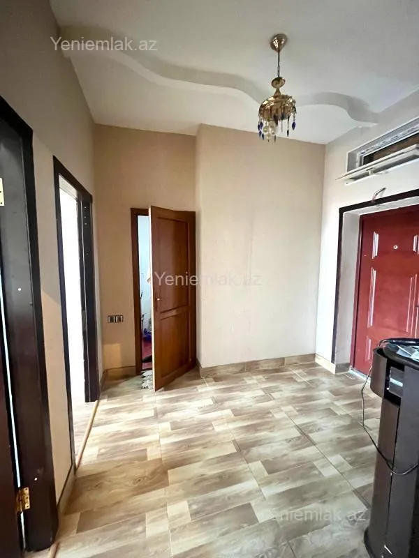 Satılır 2 otaqlı yeni tikili 75 m²