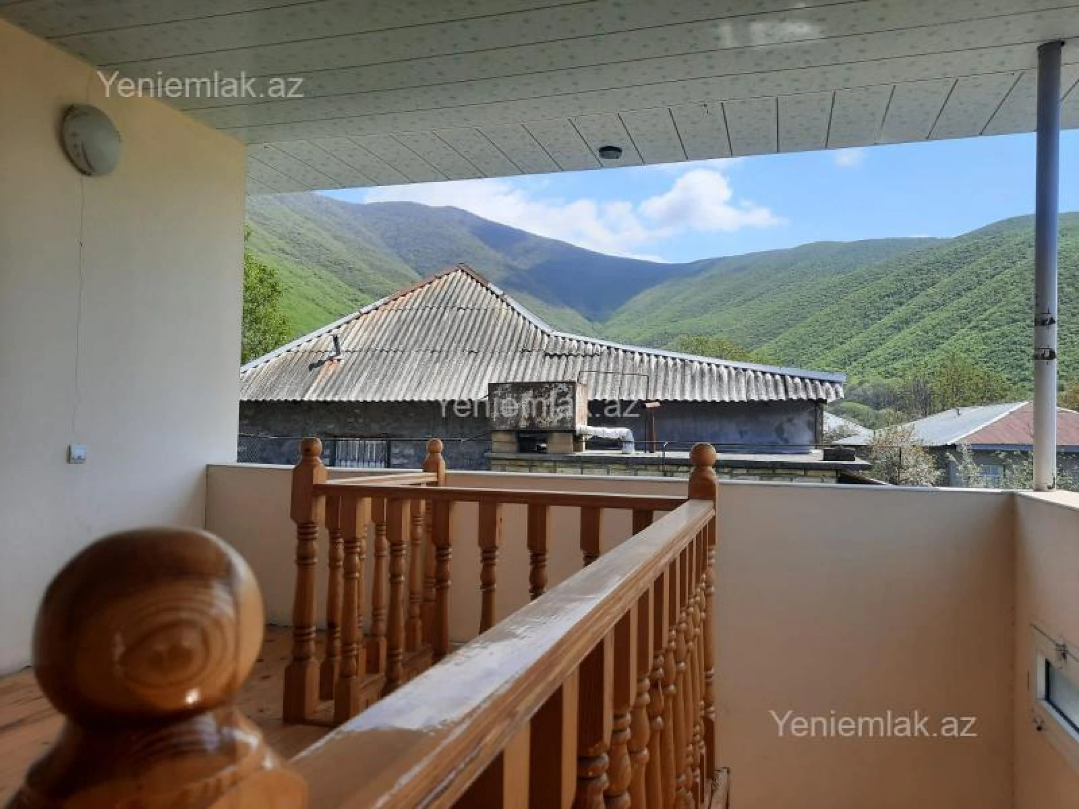 Satılır 4 otaqlı həyət evi 500 m²