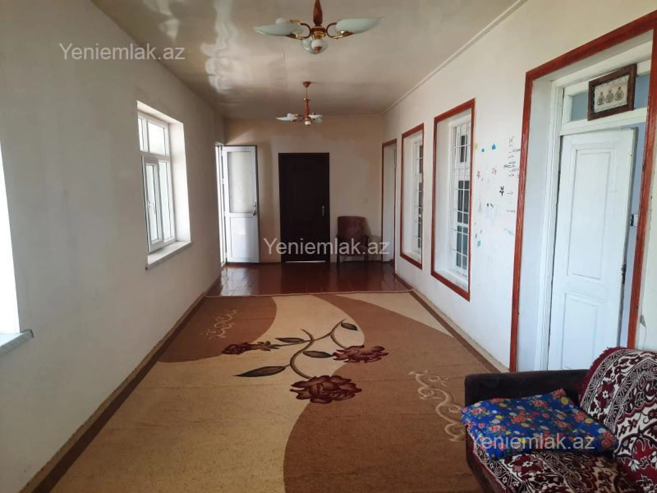 Satılır 4 otaqlı həyət evi 500 m²