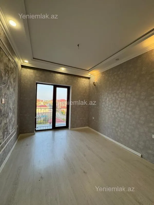 Satılır 2 otaqlı yeni tikili 70 m²