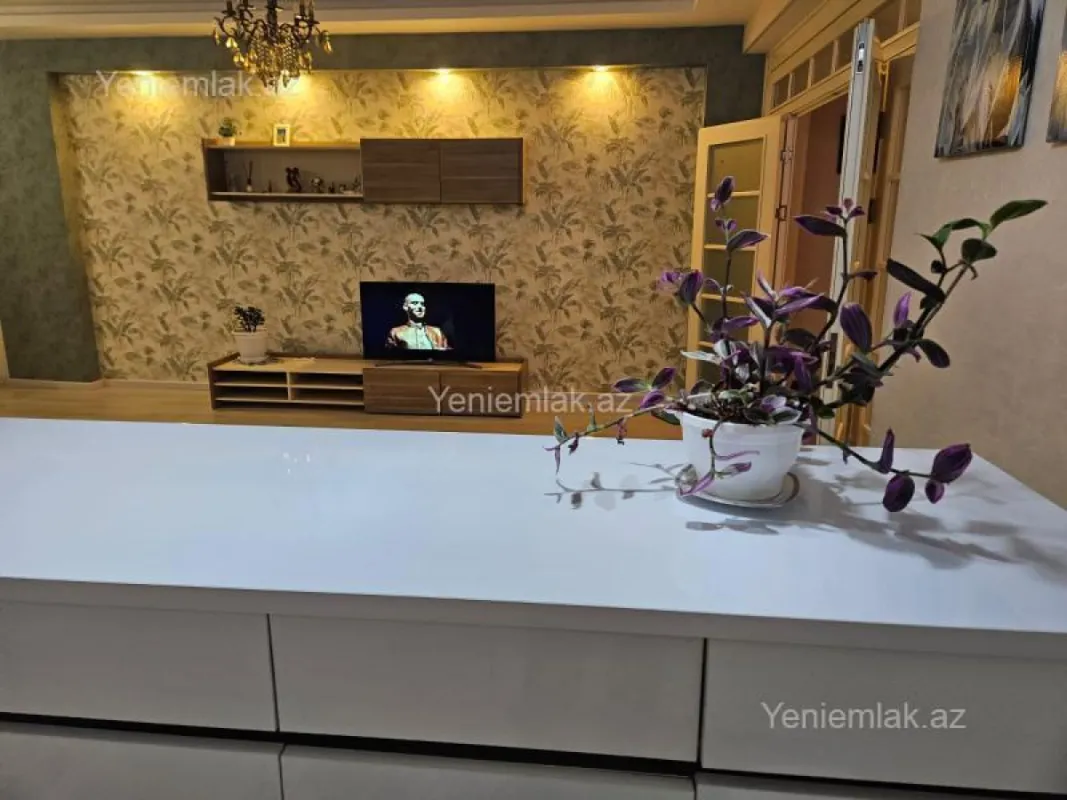 Satılır 2 otaqlı yeni tikili 106 m²