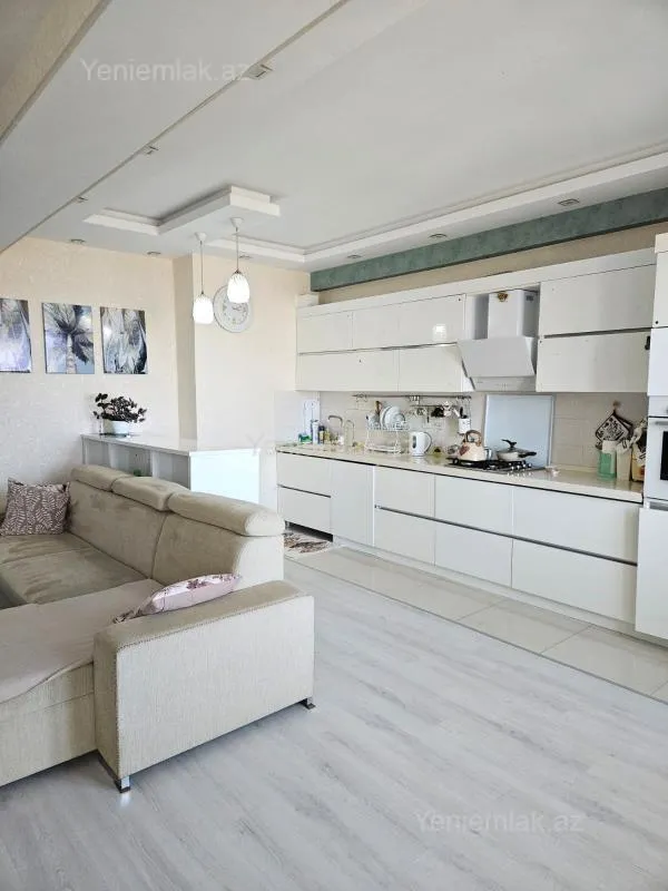 Satılır 2 otaqlı yeni tikili 106 m²