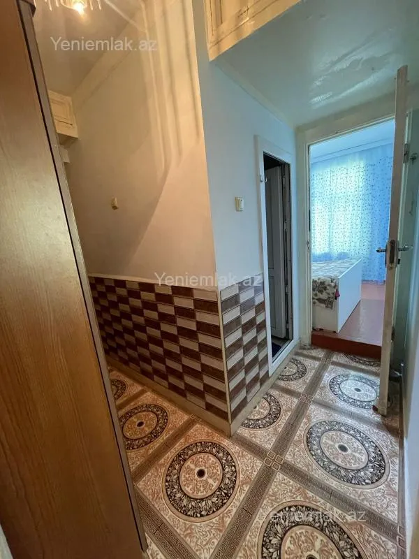 Satılır 2 otaqlı köhnə tikili 50 m²