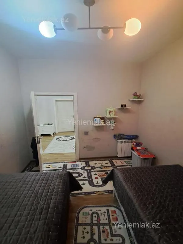 Satılır 4 otaqlı yeni tikili 125 m²