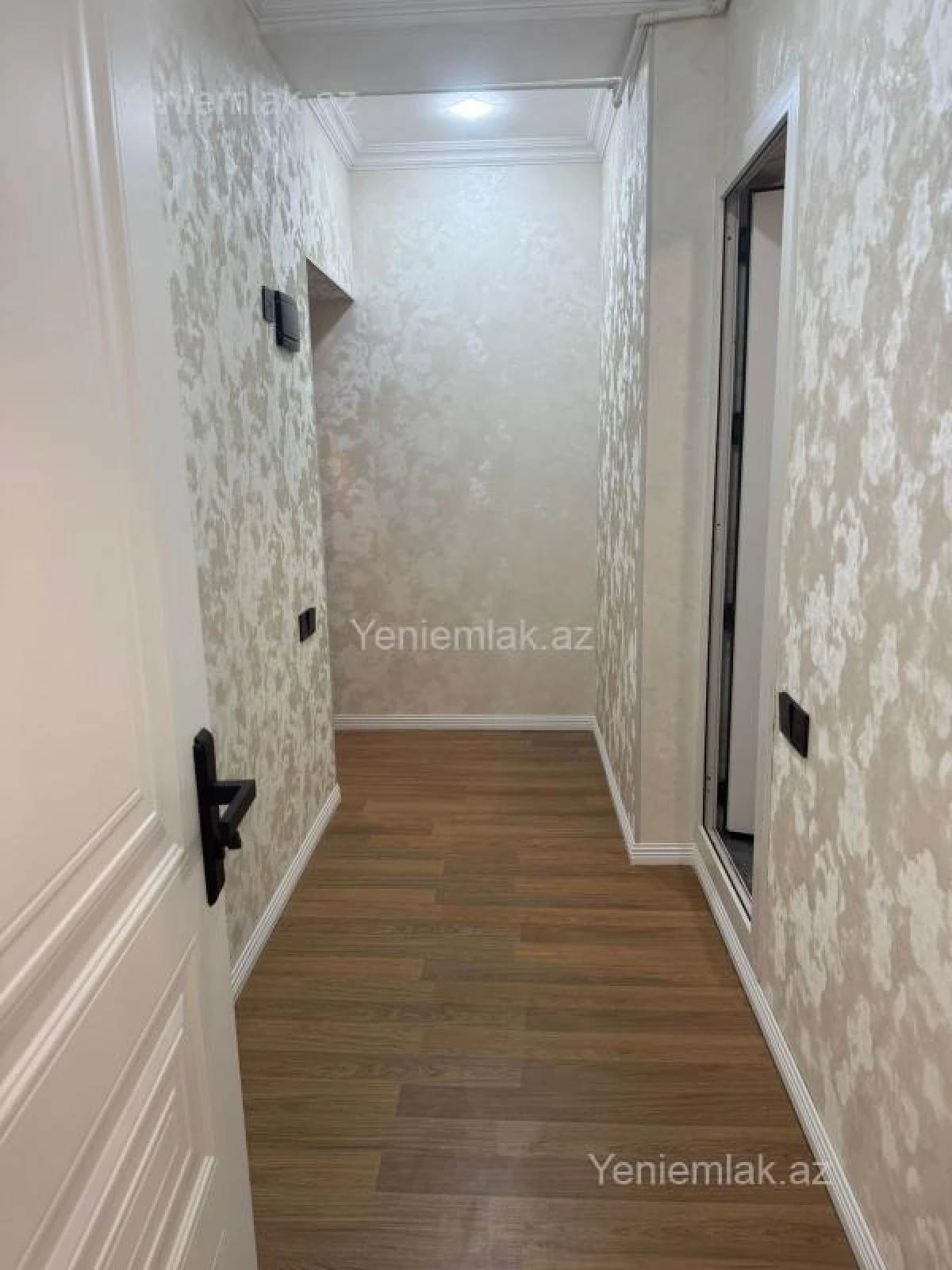 Satılır 2 otaqlı köhnə tikili 55 m²