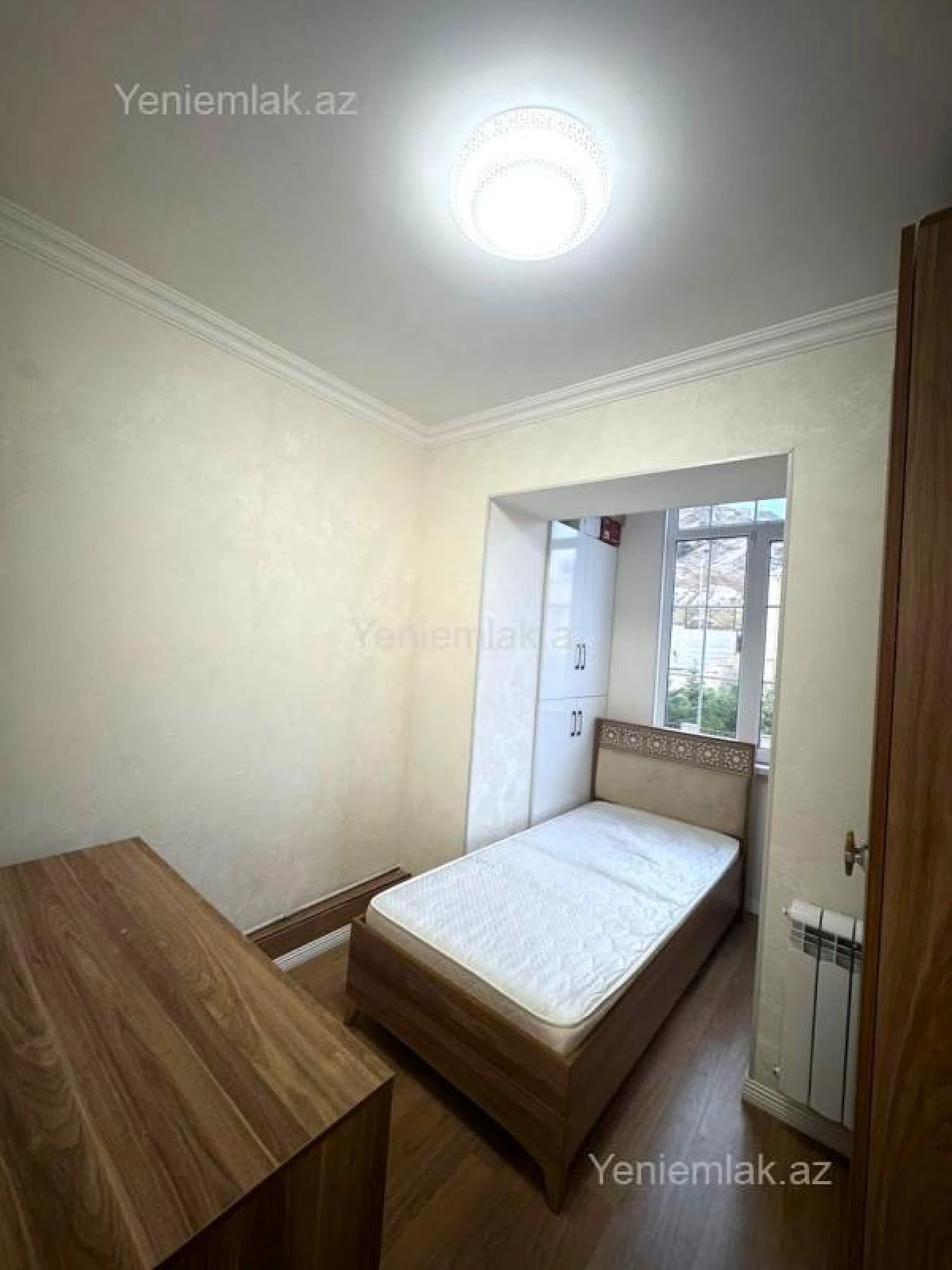 Satılır 2 otaqlı köhnə tikili 55 m²