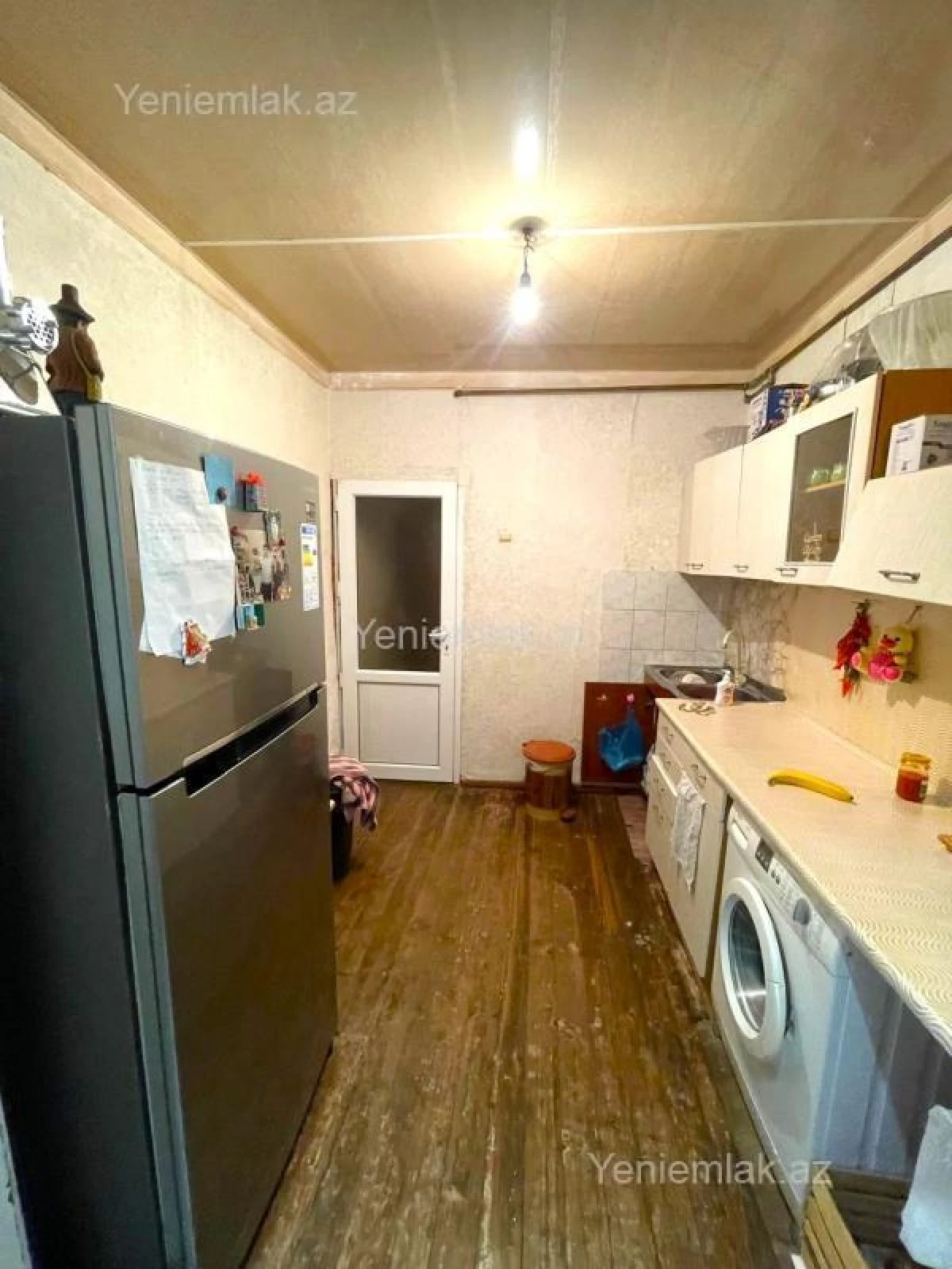 Satılır 5 otaqlı köhnə tikili 100 m²