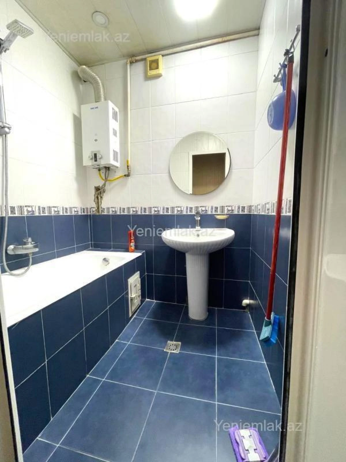 Satılır 5 otaqlı köhnə tikili 100 m²