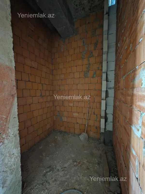 Satılır 2 otaqlı yeni tikili 86 m²