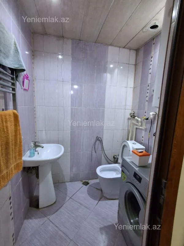 Satılır 3 otaqlı yeni tikili 83 m²
