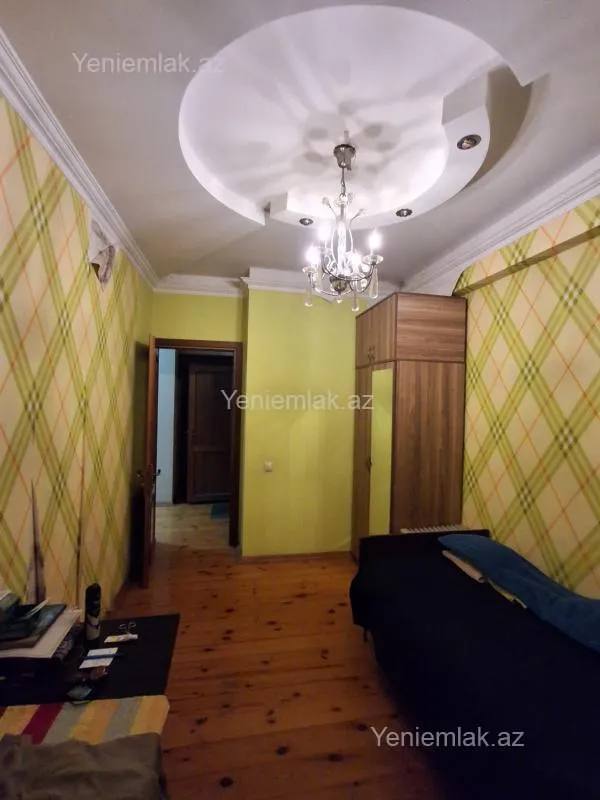 Satılır 3 otaqlı yeni tikili 83 m²