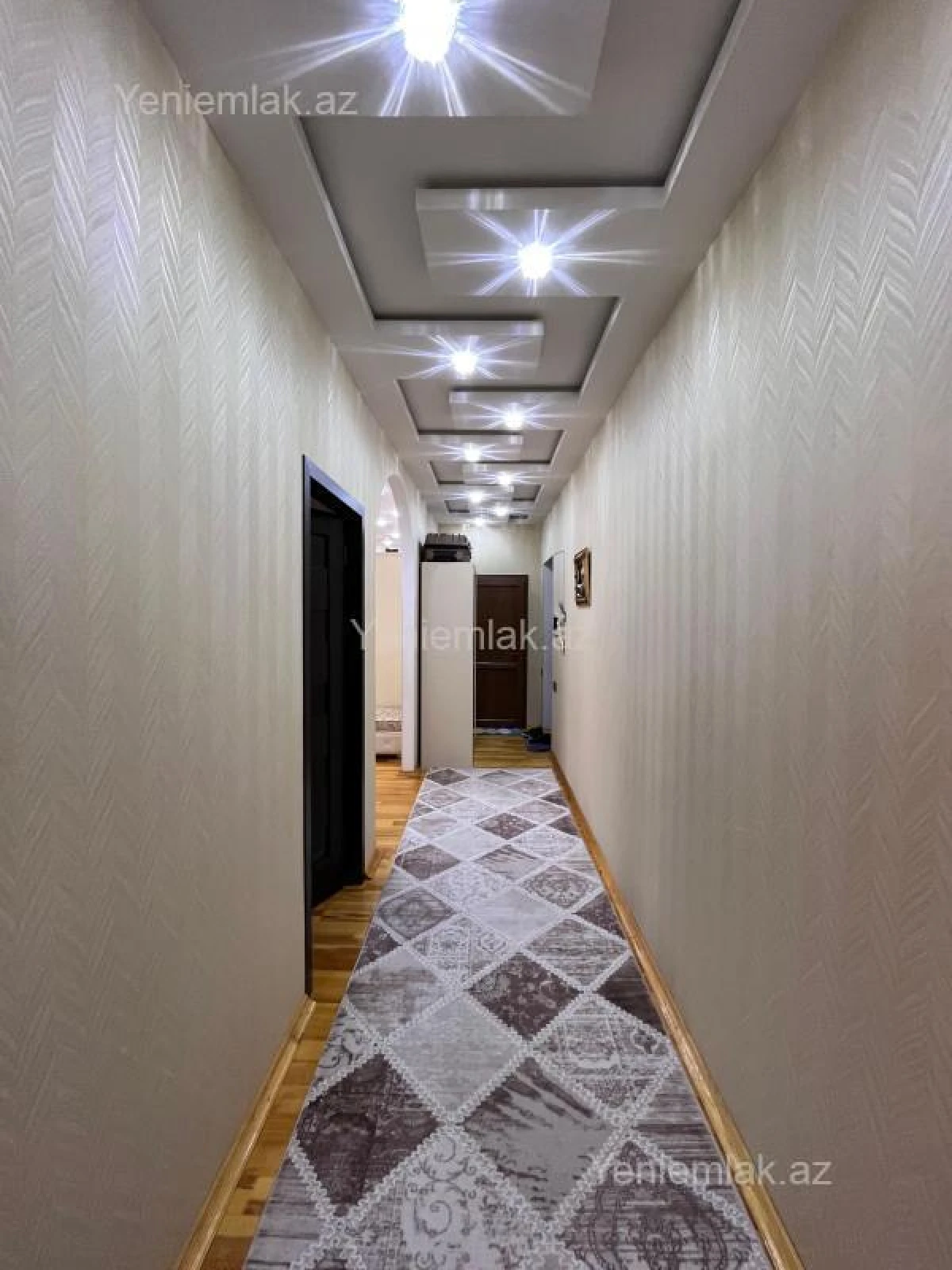 Satılır 3 otaqlı yeni tikili 93 m²