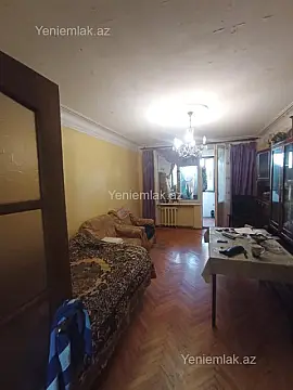 Satılır 3 otaqlı köhnə tikili 70 m²