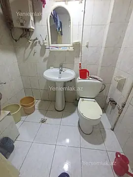 Satılır 3 otaqlı köhnə tikili 70 m²