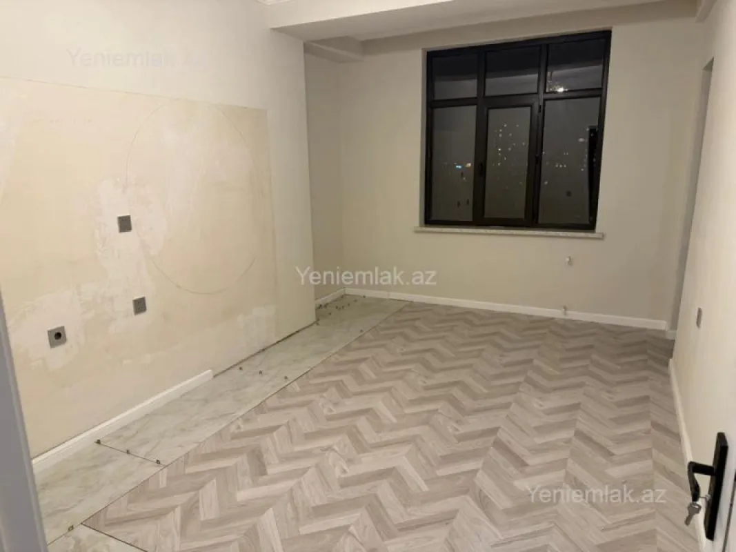 Satılır 4 otaqlı yeni tikili 125 m²