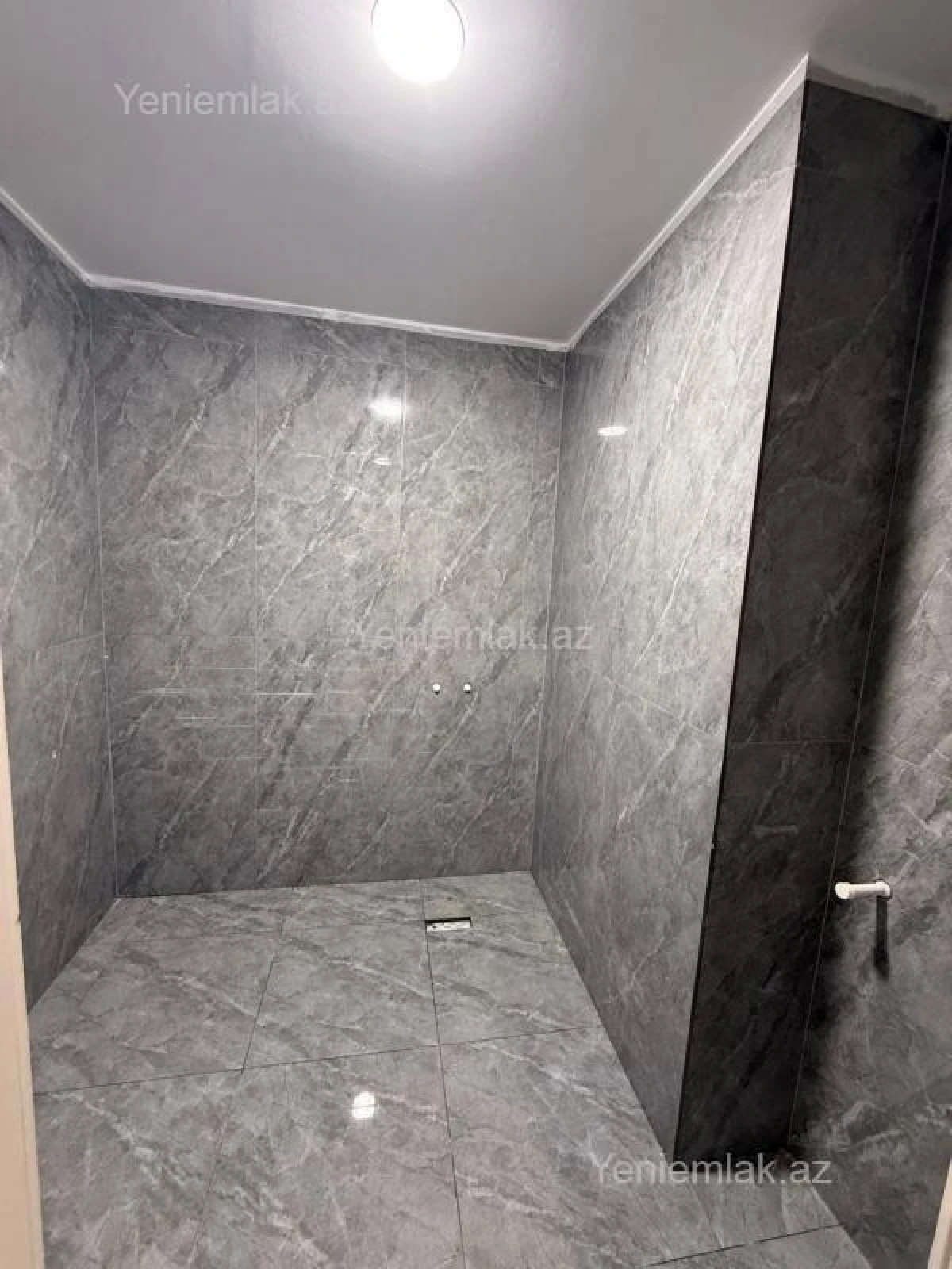 Satılır 4 otaqlı yeni tikili 125 m²