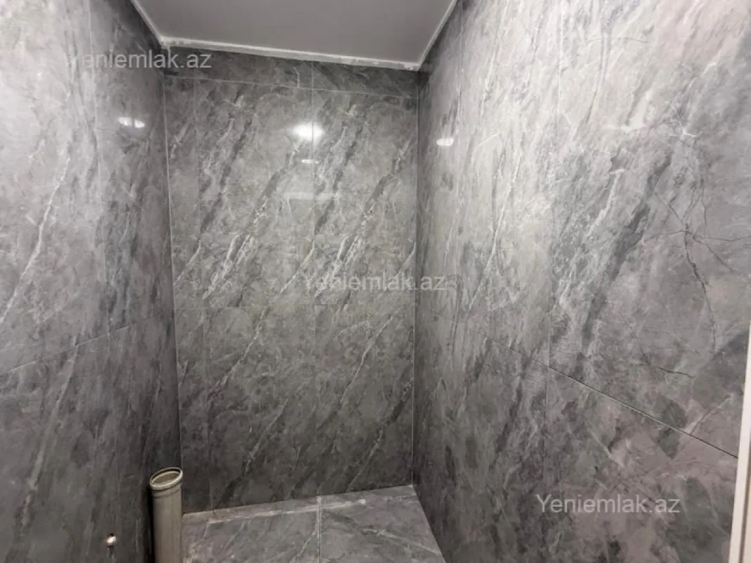 Satılır 4 otaqlı yeni tikili 125 m²