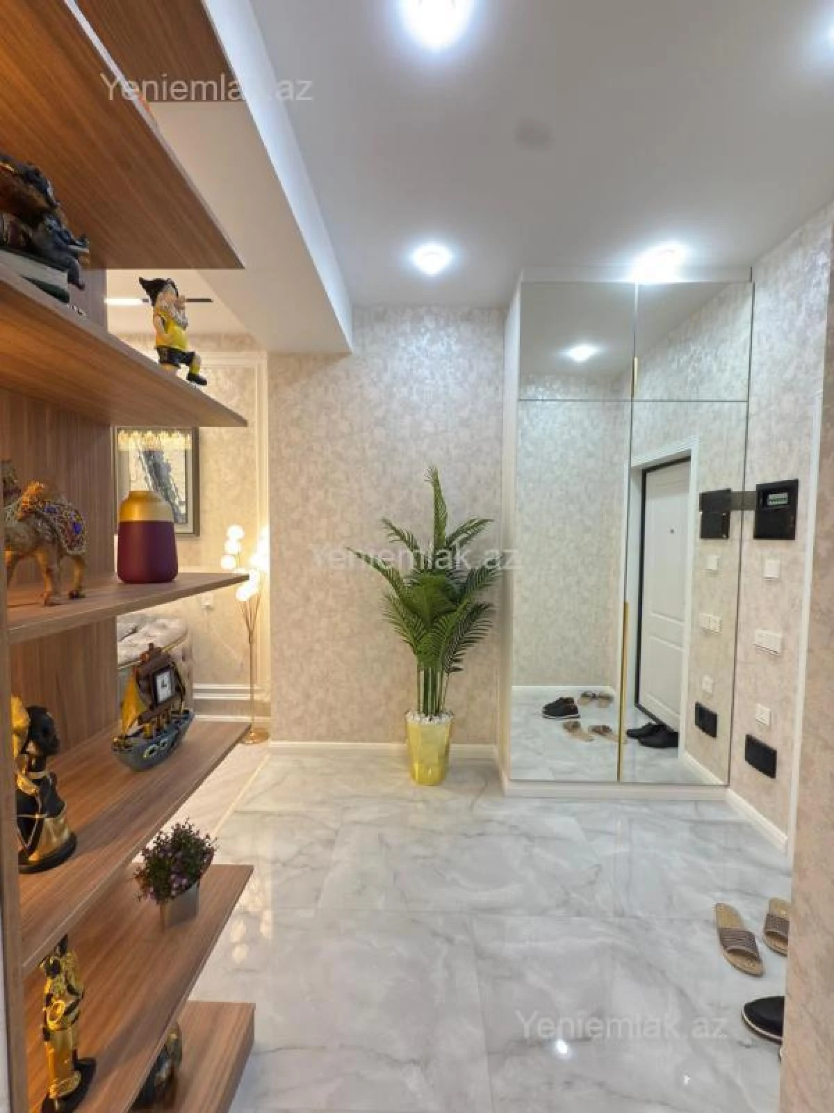 Satılır 3 otaqlı yeni tikili 83 m²