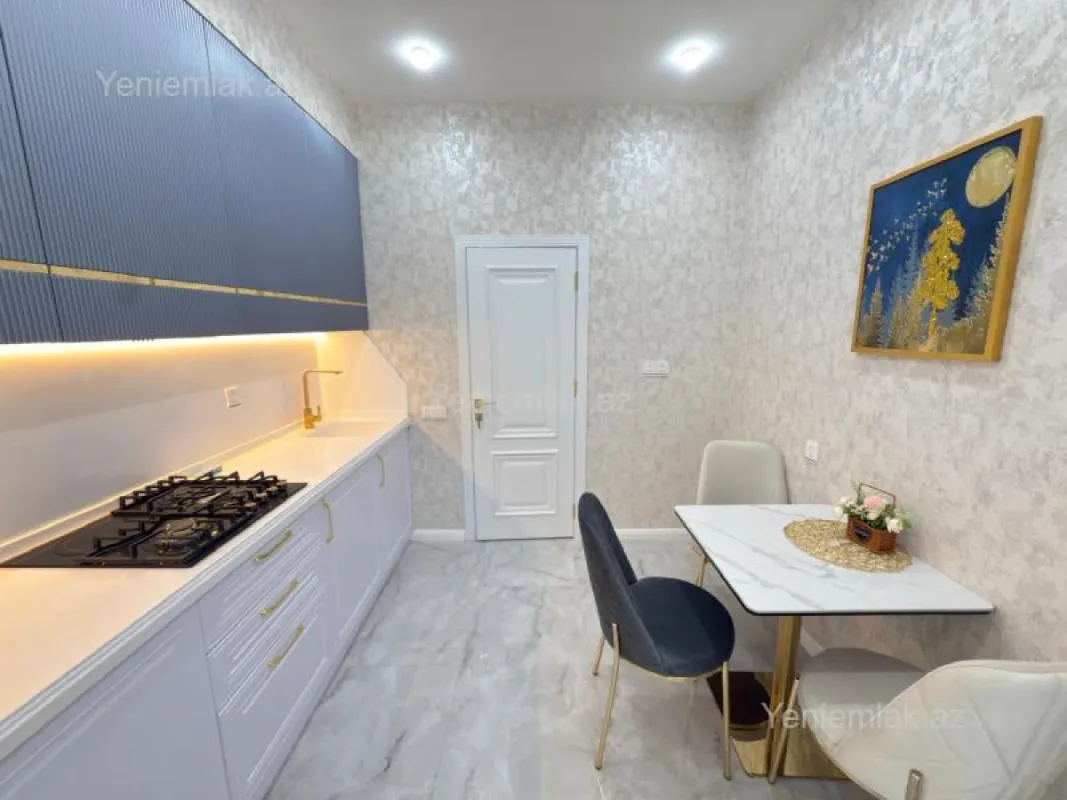 Satılır 3 otaqlı yeni tikili 83 m²