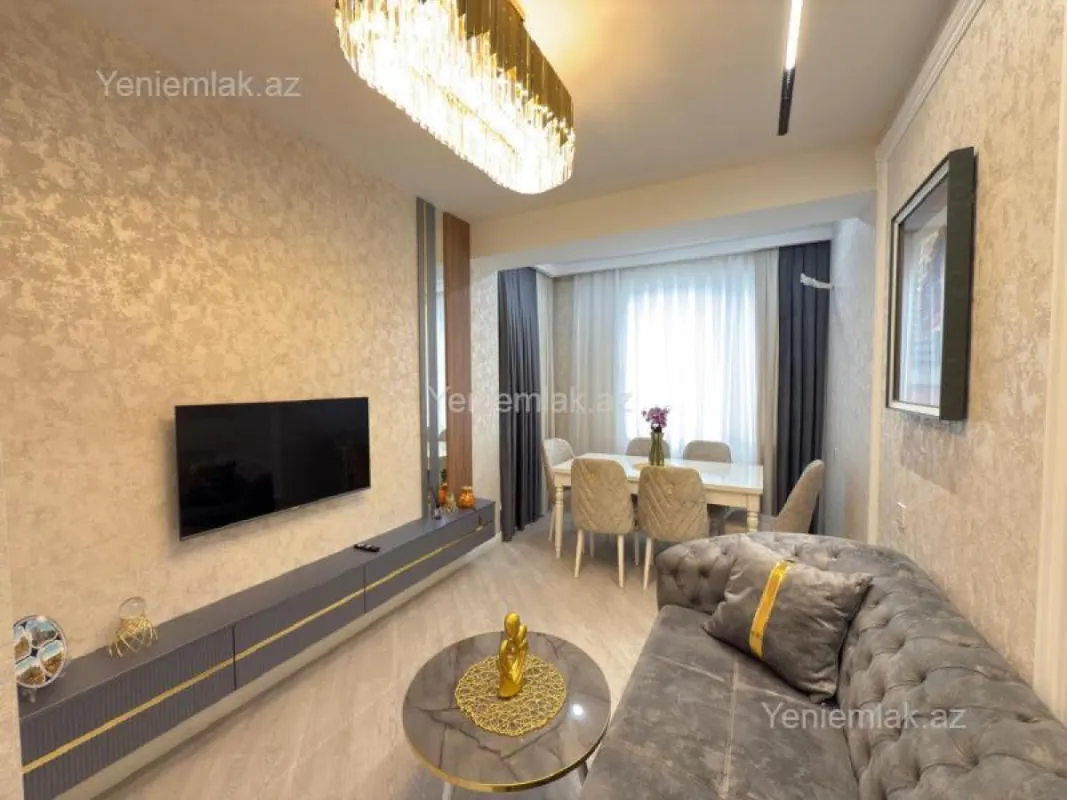 Satılır 3 otaqlı yeni tikili 83 m²
