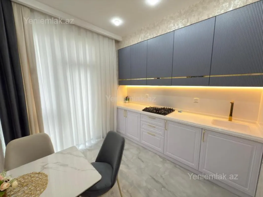 Satılır 3 otaqlı yeni tikili 83 m²