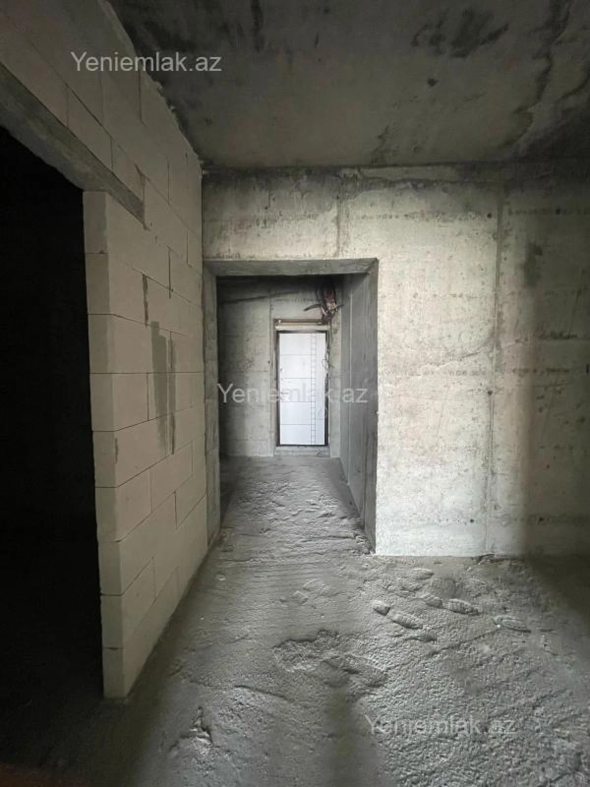 Satılır 2 otaqlı yeni tikili 70 m²