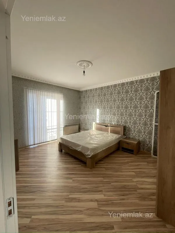 Satılır 5 otaqlı həyət evi 135 m²