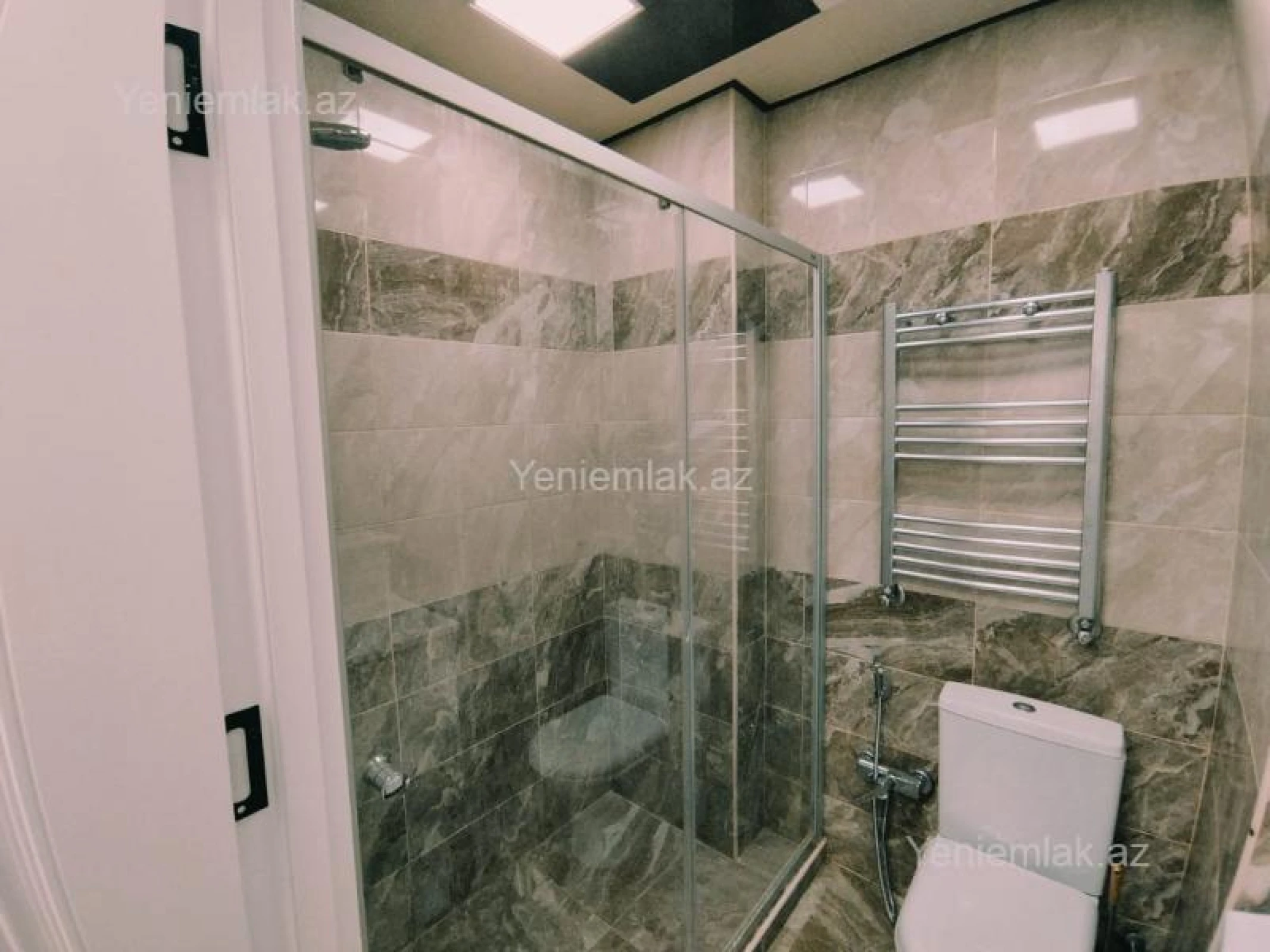 Satılır 3 otaqlı yeni tikili 60 m²