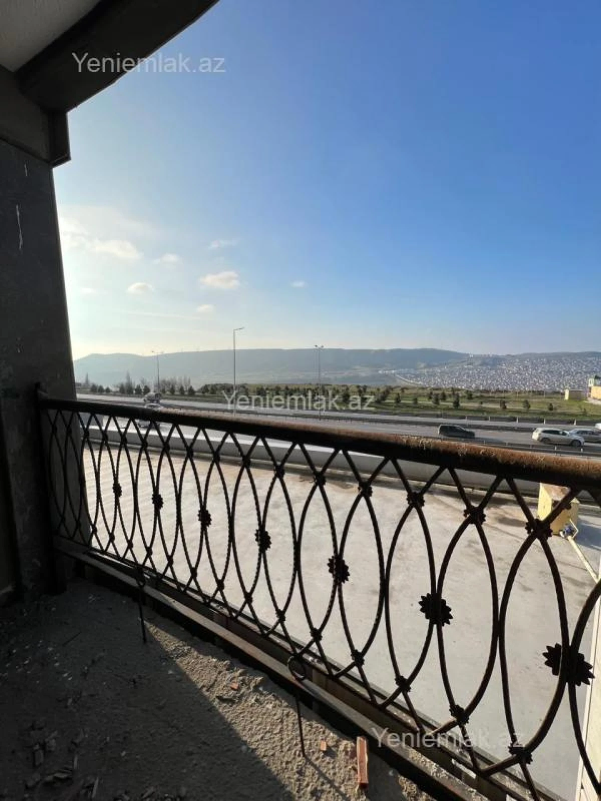 Satılır 3 otaqlı yeni tikili 130 m²