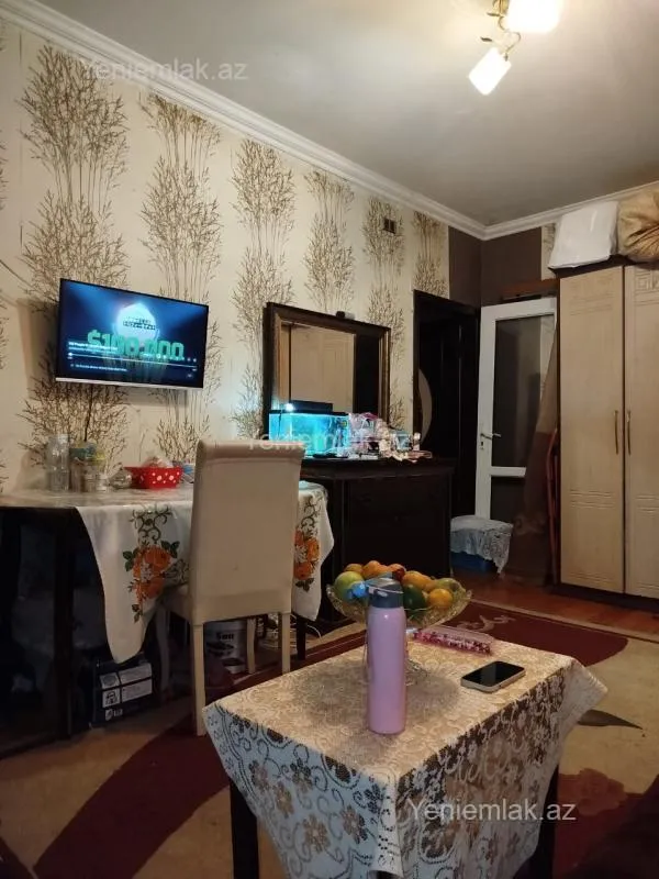 Satılır 2 otaqlı köhnə tikili 38 m²