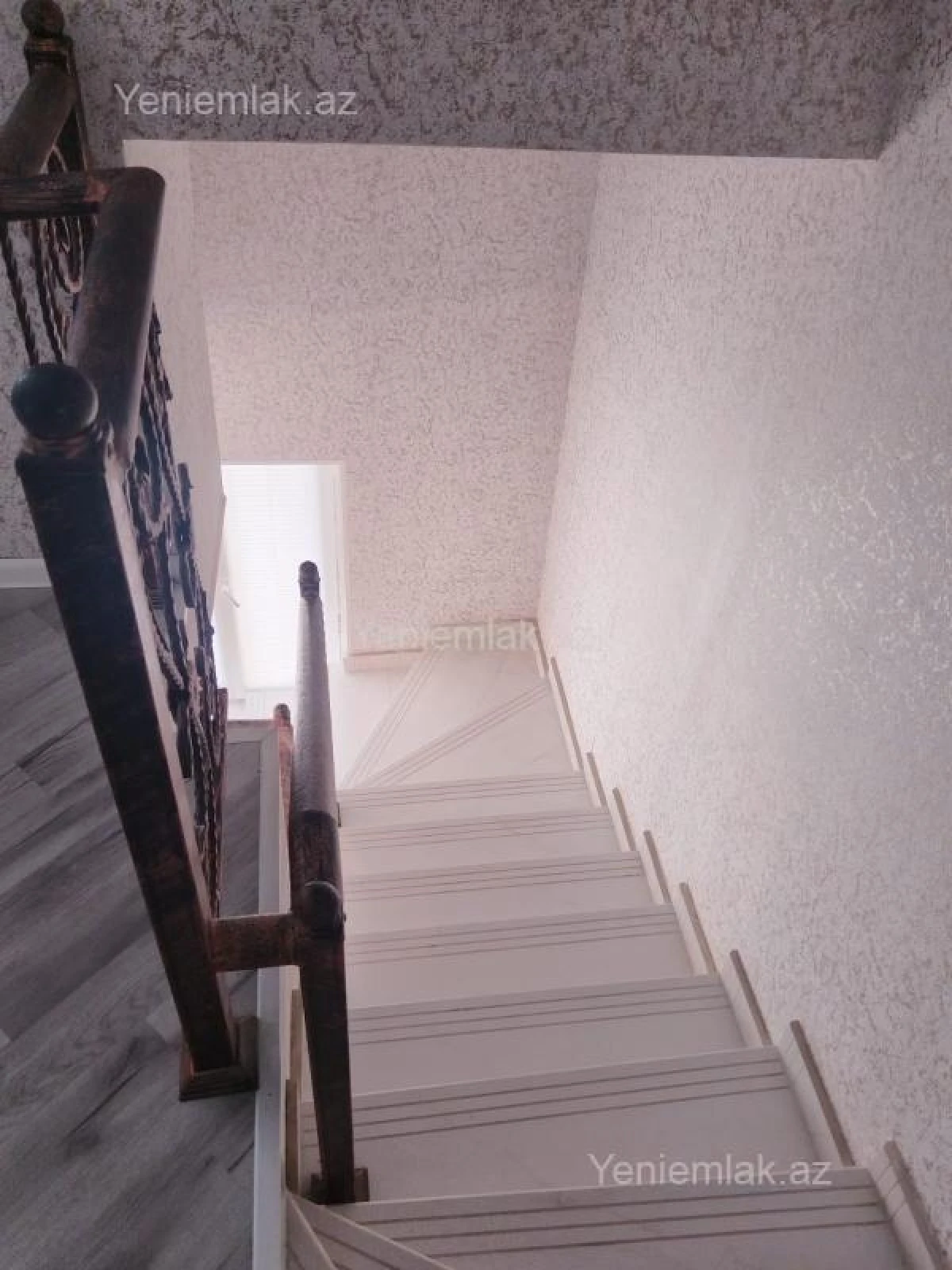 Satılır 4 otaqlı həyət evi 160 m²