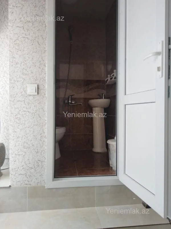 Satılır 4 otaqlı həyət evi 160 m²