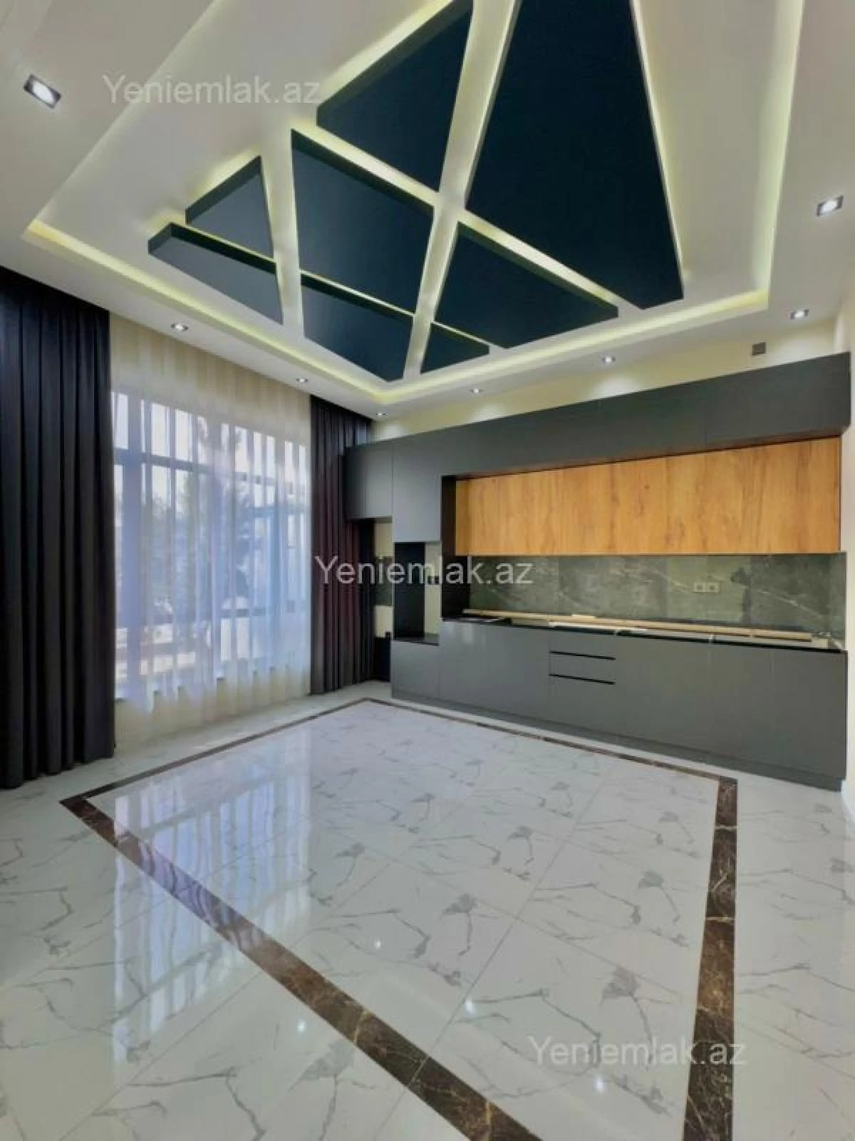 Satılır 4 otaqlı həyət evi 170 m²