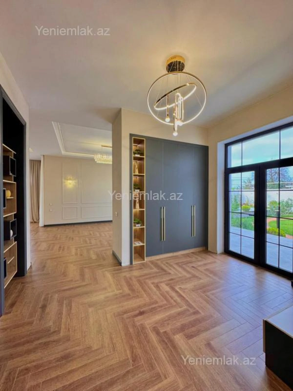 Satılır 6 otaqlı həyət evi 350 m²