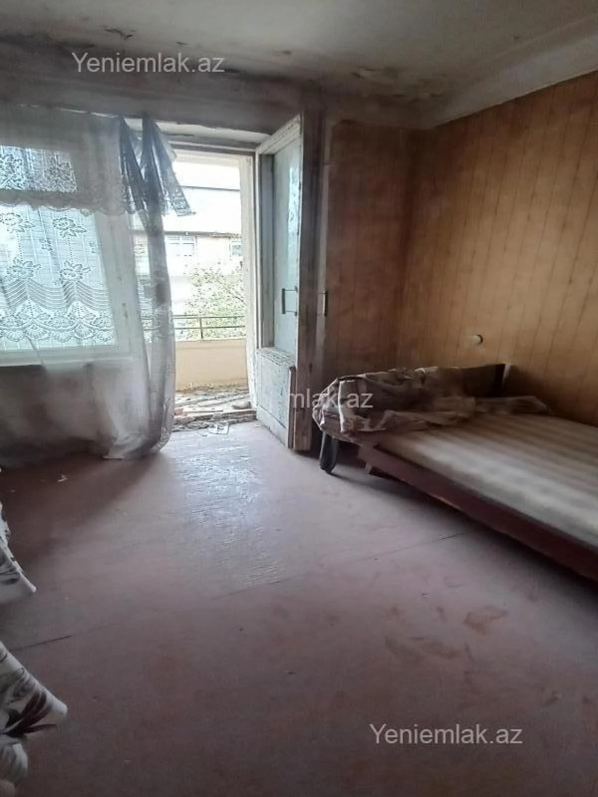 Satılır 5 otaqlı köhnə tikili 120 m²