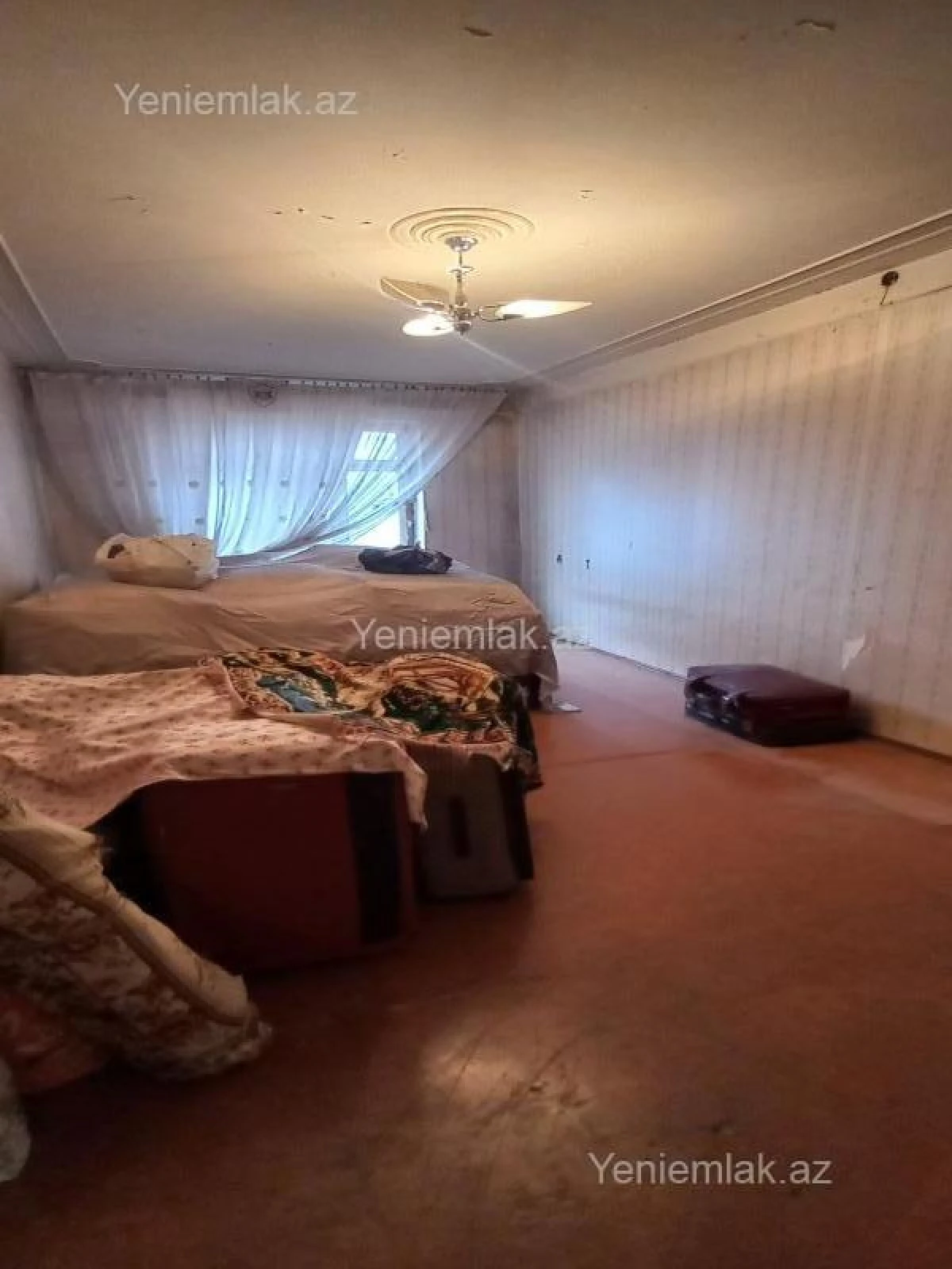 Satılır 5 otaqlı köhnə tikili 120 m²