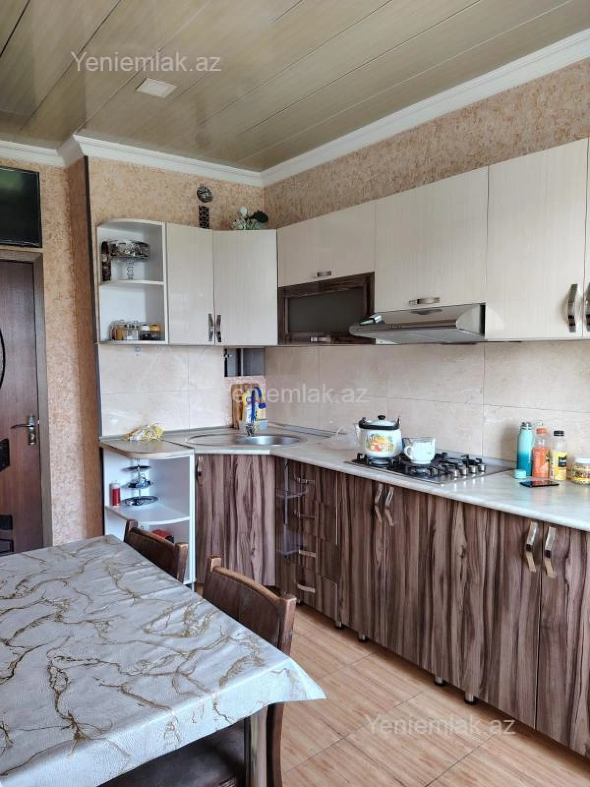 Satılır 3 otaqlı köhnə tikili 73 m²