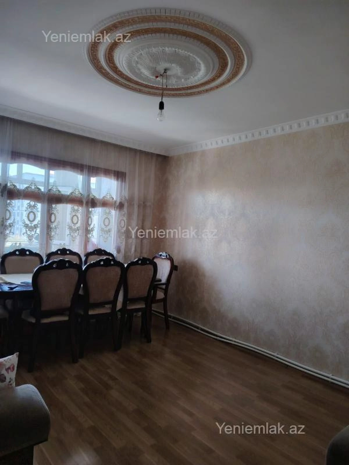 Satılır 3 otaqlı köhnə tikili 73 m²