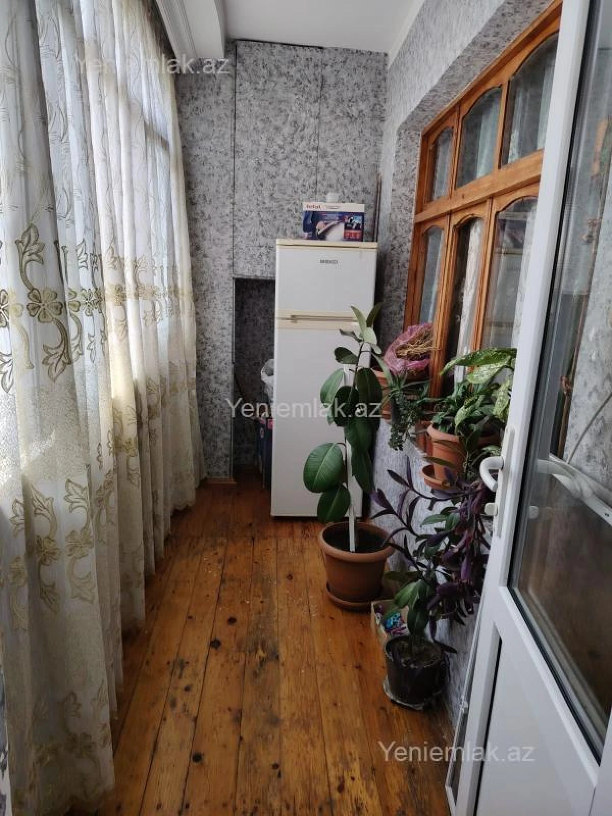 Satılır 3 otaqlı köhnə tikili 73 m²